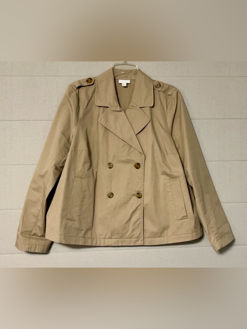 Classic Women's Tan Double-Breasted Cropped Trench Coat